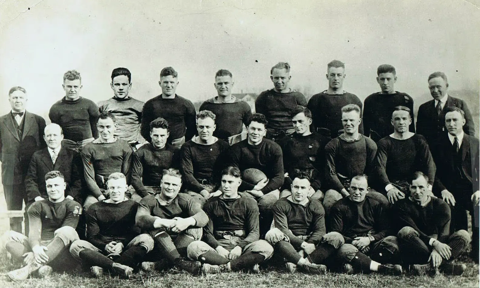 The 1920 Green Bay Packers team photo