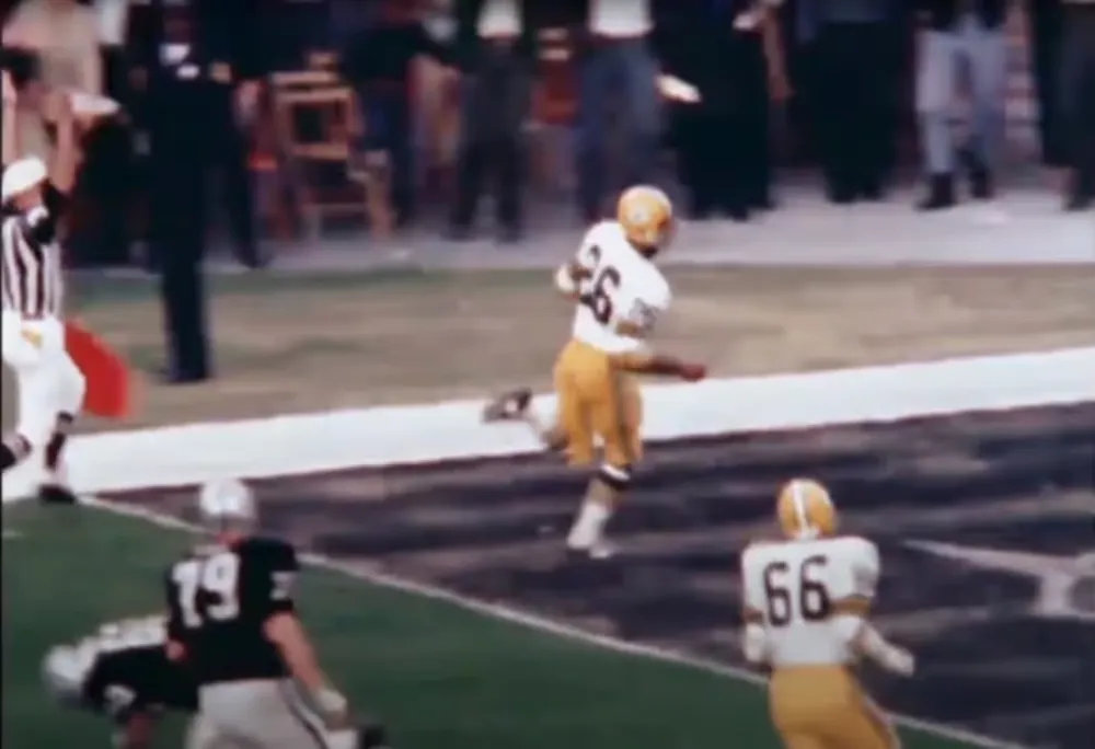 The Packers and the Raiders in Super Bowl II